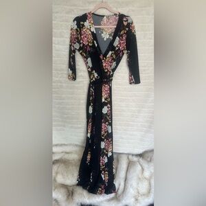 Got Style USA Floral V-Neck Maxi Dress - D65